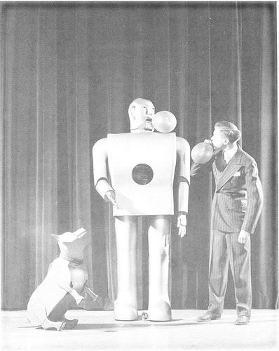 elektro and sparko GE 1939 early robots